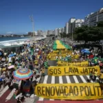 Brasil: Jair Bolsonaro admite «deslices» en su gobierno y la Justicia le exige que explique un decreto que suspendía las elecciones